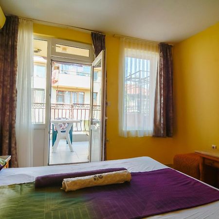 Fener Guest House Поморие Экстерьер фото