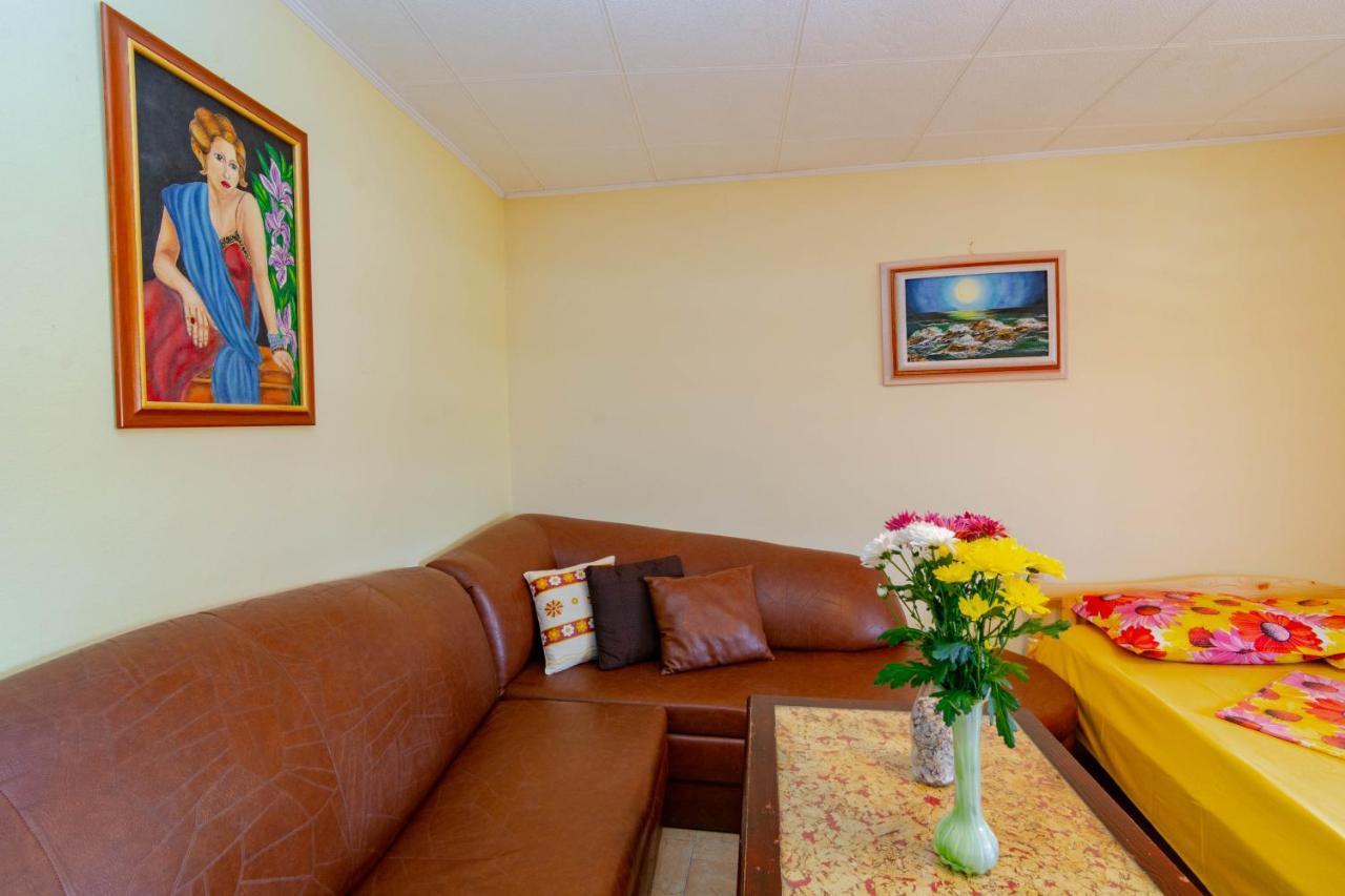 Fener Guest House Поморие Экстерьер фото