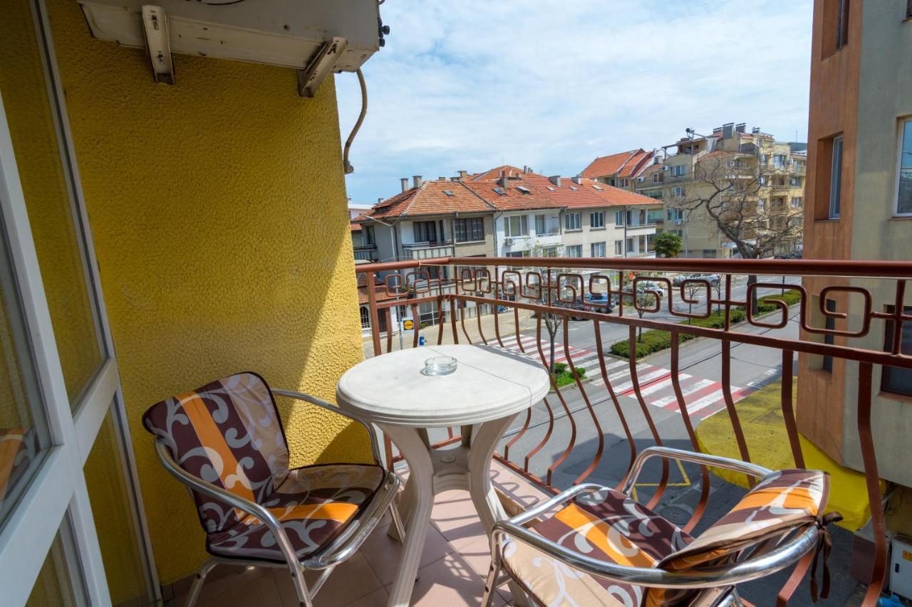 Fener Guest House Поморие Экстерьер фото